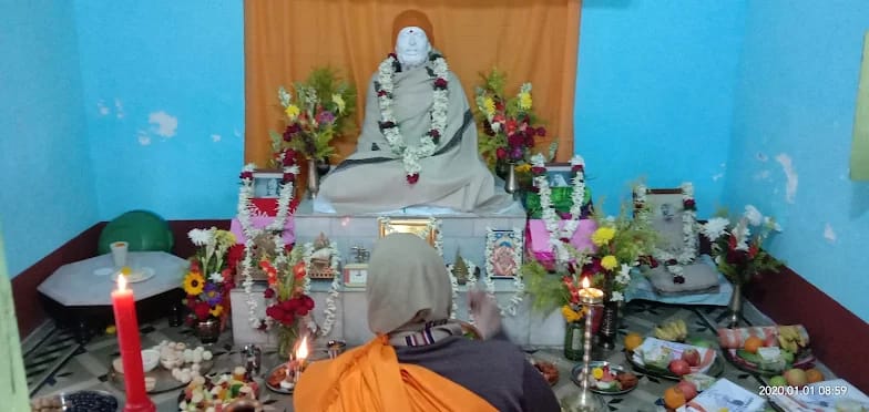 Blue shrine room at the Ashram